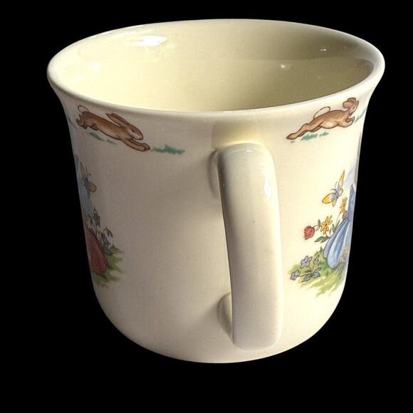 VTG ROYAL DOULT0N BUNNYKINS Toddler Infant HANDLED Hug A Mug Cup Bunnies Flowers - Picture 7 of 12